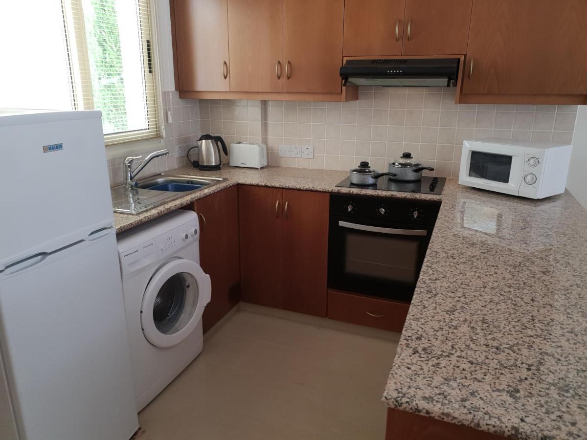 Ground Floor One Bedroom Apartment, Vanessa Complex Péjia Kültér fotó